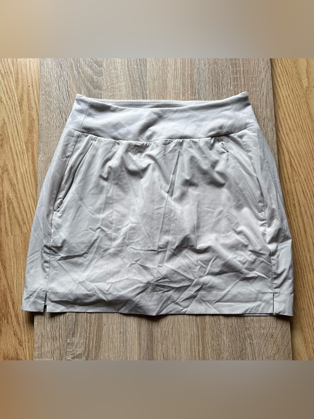 Athleta Light Gray Soho Skort Size 2